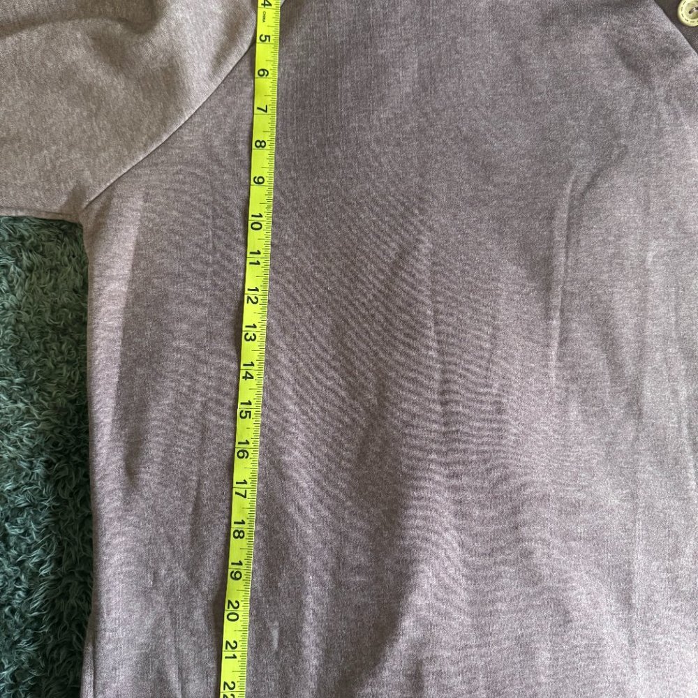 MEDIUM CY Fashion Tries and True Mauve Cowell Neck Button Detail Sweater - Picture 4 of 6
